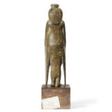 AN EGYPTIAN BRONZE WINGED ISIS - photo 2