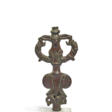 A LURISTAN BRONZE &#39;MASTER OF ANIMALS&#39; STANDARD FINIAL - Auction archive