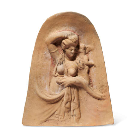 A GREEK TERRACOTTA PROTOME WITH APHRODITE - photo 1