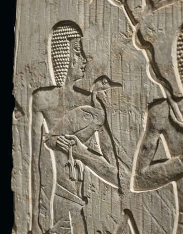 AN EGYPTIAN LIMESTONE RELIEF - фото 13