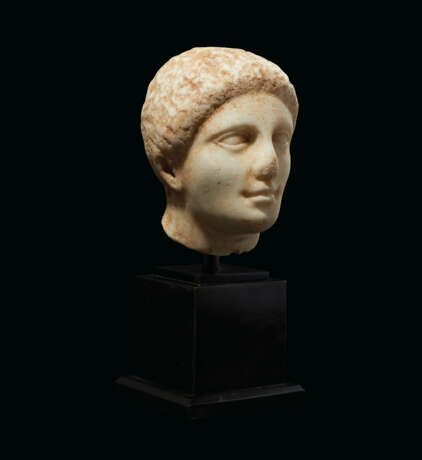 A GREEK MARBLE HEAD OF A YOUTH - Foto 3