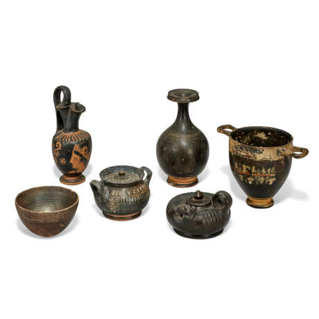 SIX SOUTH ITALIAN POTTERY VESSELS - Foto 1