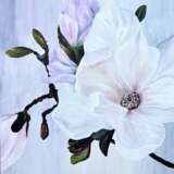 White Magnolia acrylic on canvas Acrylic paint floral Finland 2022 - photo 1