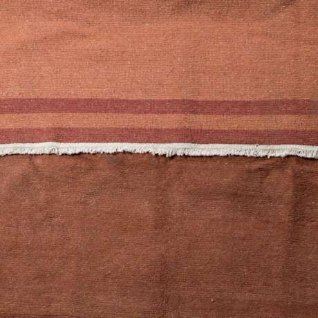 Teppich. CHINA, 20. Jh., 250x170 cm. - Foto 3