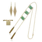 TWO TIFFANY & CO. GOLD JEWELLERY; TOGETHER WITH A JADEITE AND DIAMOND NECKLACE - фото 1