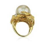 CULTURED PEARL AND DIAMOND EARRINGS AND RING SET - photo 2