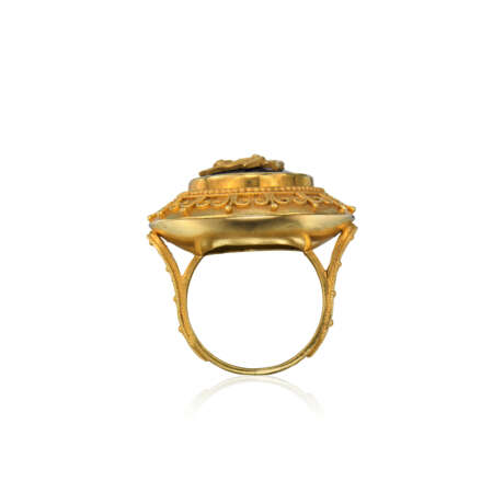 ILIAS LALAOUNIS GROUP OF GOLD JEWELLERY - photo 3
