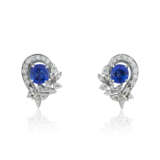 SAPPHIRE AND DIAMOND EARRINGS - Foto 1