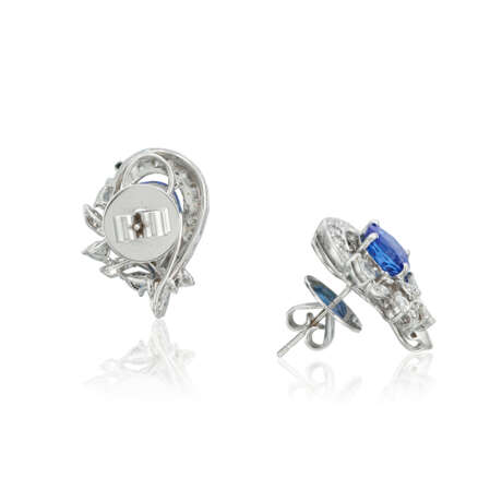 SAPPHIRE AND DIAMOND EARRINGS - photo 2