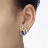 SET OF SAPPHIRE AND DIAMOND JEWELLERY - photo 5