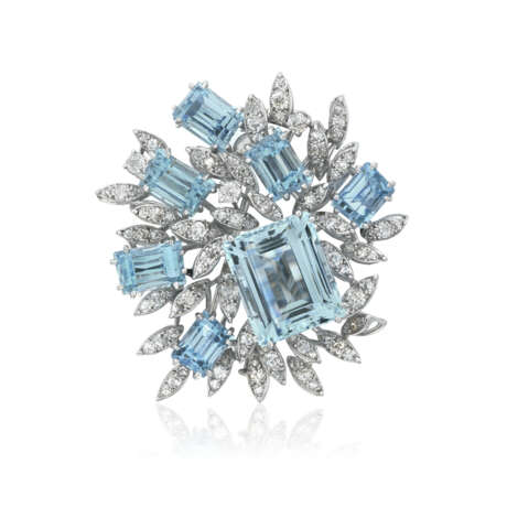 AQUAMARINE AND DIAMOND BROOCH, MOUNTED BY BOUCHERON - Foto 1