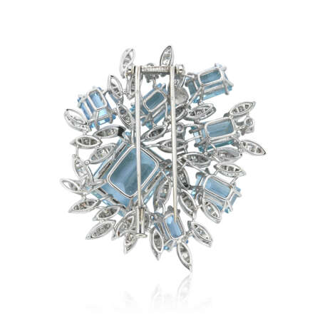 AQUAMARINE AND DIAMOND BROOCH, MOUNTED BY BOUCHERON - photo 2