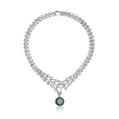 CULTURED PEARL AND DIAMOND PENDENT NECKLACE - photo 3