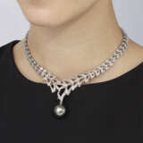 CULTURED PEARL AND DIAMOND PENDENT NECKLACE - Foto 4