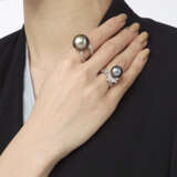TWO CULTURED PEARL AND DIAMOND RING - photo 6