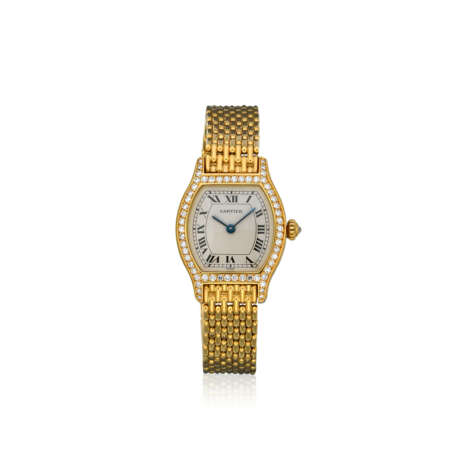 CARTIER 'TORTUE' DIAMOND AND GOLD WRISTWATCH - фото 1