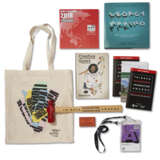 TRIBECA DISRUPTIVE INNOVATION AWARD WITH RELATED EPHEMERA INCLUDING PASS, PROGRAM, BOOKS, AND MORE - photo 2