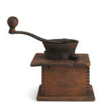 THE CAMPBELL FAMILY HANDCRANK COFFEE GRINDER - photo 3