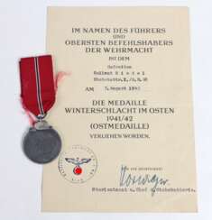 Medaille Winterschlacht im Osten 1941/42 mit Urkunde