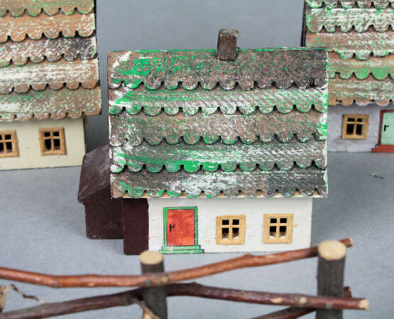 3 Modellbahn Häuser und Zäune - фото 2