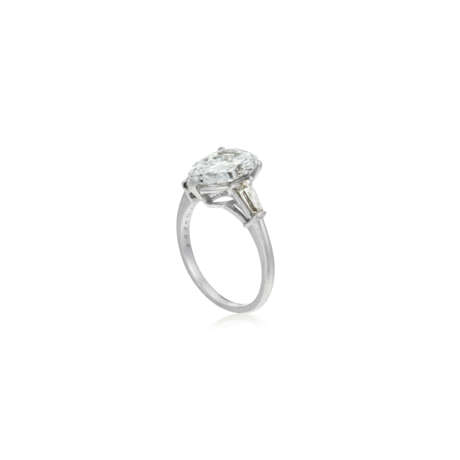 VAN CLEEF & ARPELS DIAMOND RING - фото 4