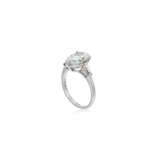 VAN CLEEF & ARPELS DIAMOND RING - photo 4