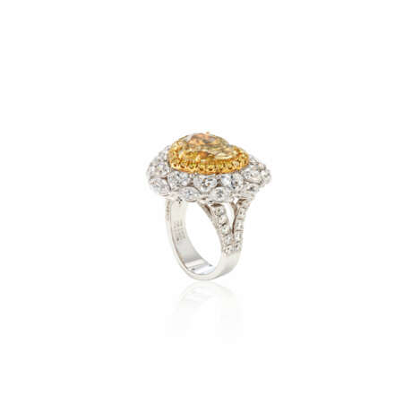 COLORED DIAMOND AND DIAMOND RING-PENDANT - Foto 4