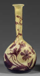 Jugendstil-Solifore-Vase mit Rankendekor von Emile Gallé