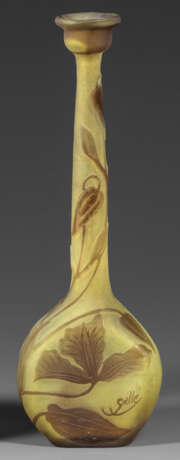 Jugendstil-Solifore-Vase mit Clematisdekor von Emile Gallé - photo 1