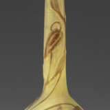 Jugendstil-Solifore-Vase mit Clematisdekor von Emile Gallé - Foto 1