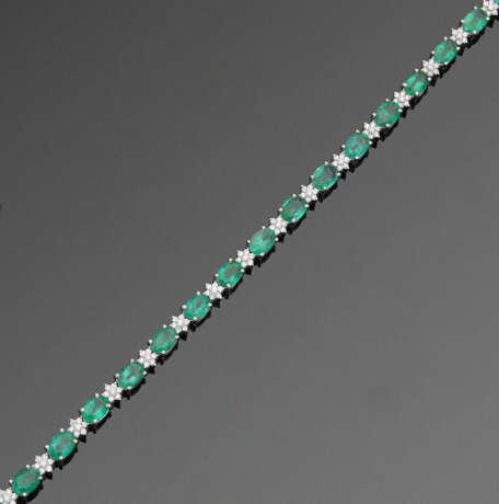Elegantes Sambia Smaragd-Diamantarmband - фото 1