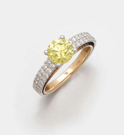 Eleganter Natural Fancy-Diamantring - фото 1