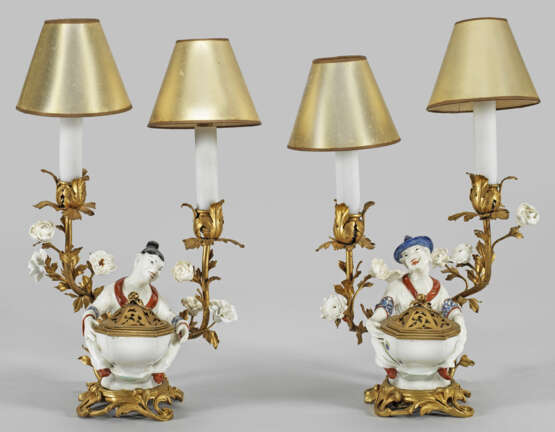 Paar figurale Tischlampen im Louis XV-Stil - Foto 1