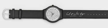 Armbanduhr mit Design von Günther Uecker
