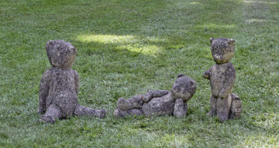 Gruppe von drei kleinen Gartenfiguren - photo 1