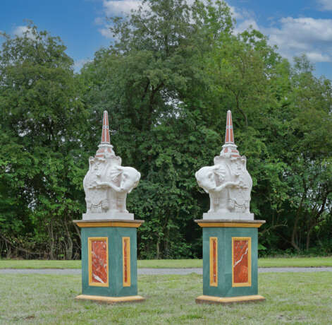 Paar monumentale Parkdekorationen im Barockstil - фото 1