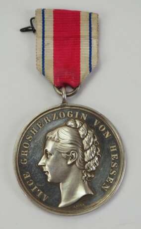 Hessen: Alicen-Medaille, in Silber. - Foto 1
