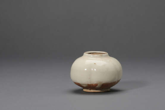 A GONGXIAN KILN WATER POT OF TANG DYNASTY (618-907) - Foto 7