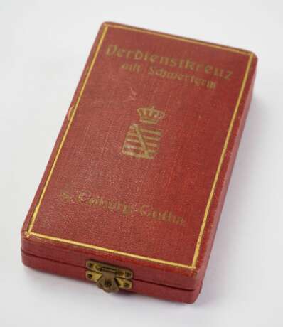 Sachsen-Coburg-Gotha: Sachsen Ernestinischer Hausorden, Verdienstkreuz mit Schwertern Etui. - photo 2