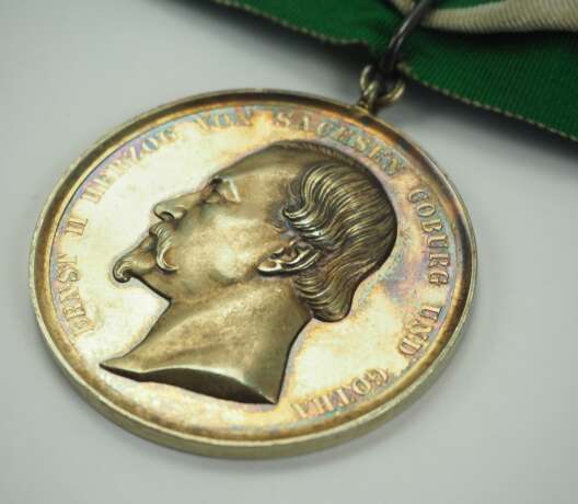 Sachsen-Coburg-Gotha: Herzog Ernst-Medaille, in Gold. - photo 2