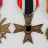 Kriegsverdienstkreuz - 3 Exemplare. - Foto 1