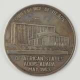 Äthiopien: Medaille auf die Conference der Staatsoberhäupter der afrikanischen Staaten in Addis Abeba 1963. - Foto 2
