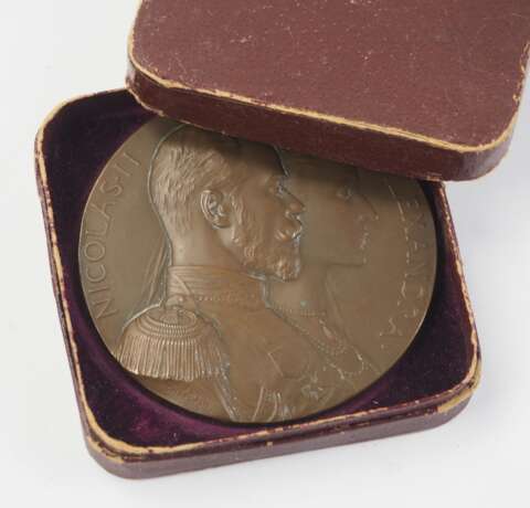 Russland: Medaille auf den Besuch des Zaren-Paars in Frankreich 1896, im Etui. - Foto 3
