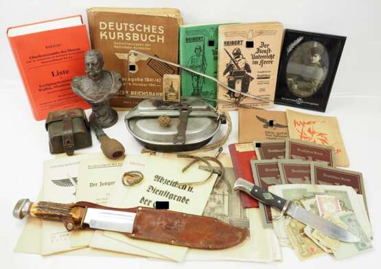 Deutsches Reich: Lot Militaria. - photo 1