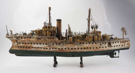 Kaiserliche Marine: Modell eines Panzerschiffes. - photo 1