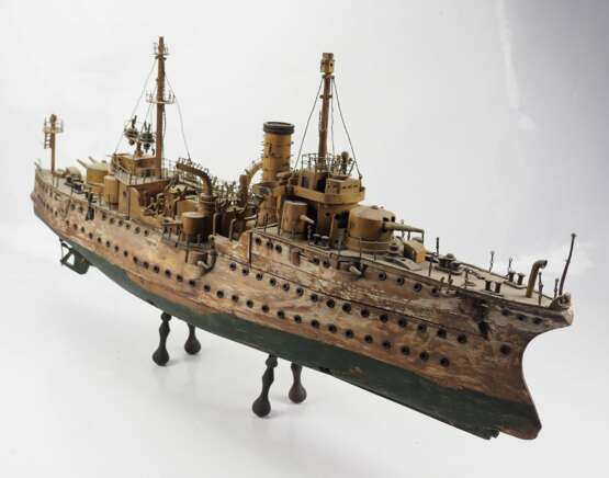 Kaiserliche Marine: Modell eines Panzerschiffes. - Foto 3