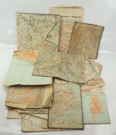 2. Weltkrieg: Lot militärisches Kartenmaterial. - фото 1