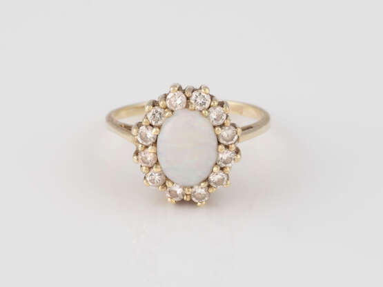 OPAL-RING MIT BRILLANTBESATZ - photo 1