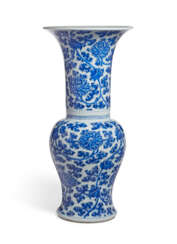 A BLUE AND WHITE &#39;PHOENIX TAIL’ VASE