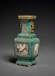 A VERY RARE SMALL GILT-DECORATED MOTTLED TURQUOISE-GROUND VASE